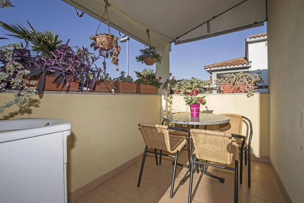Apartments Rozalina