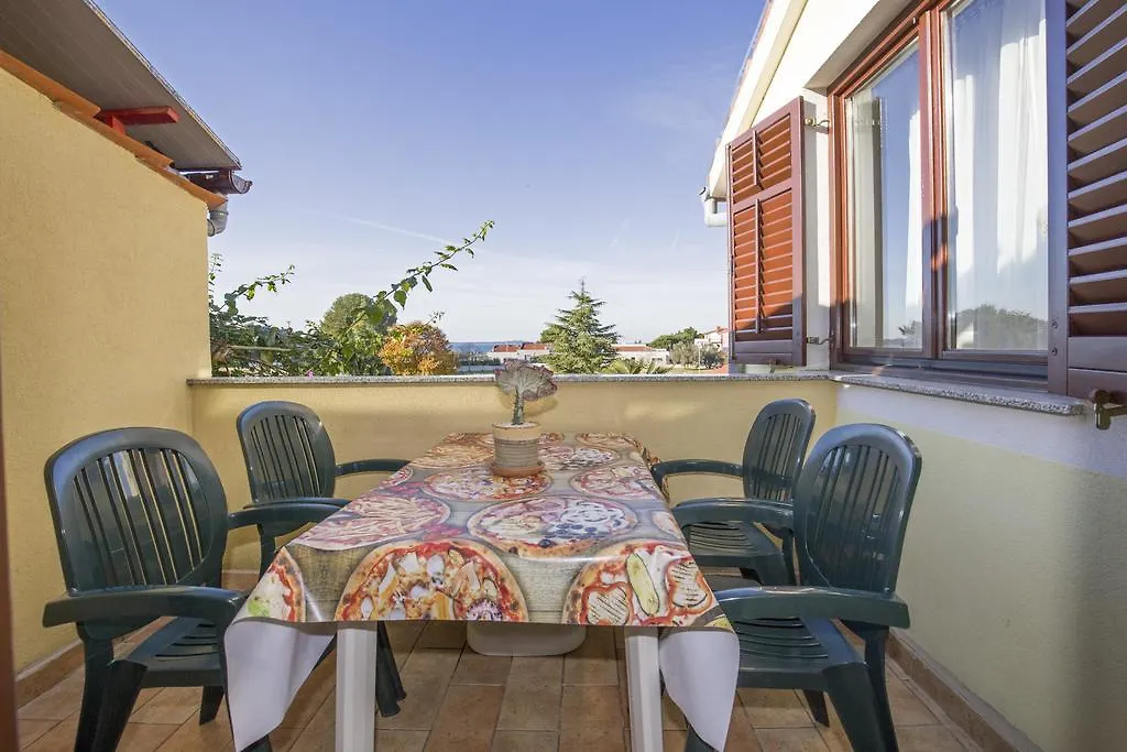 Apartments Rozalina 0*, Fazana Croatia